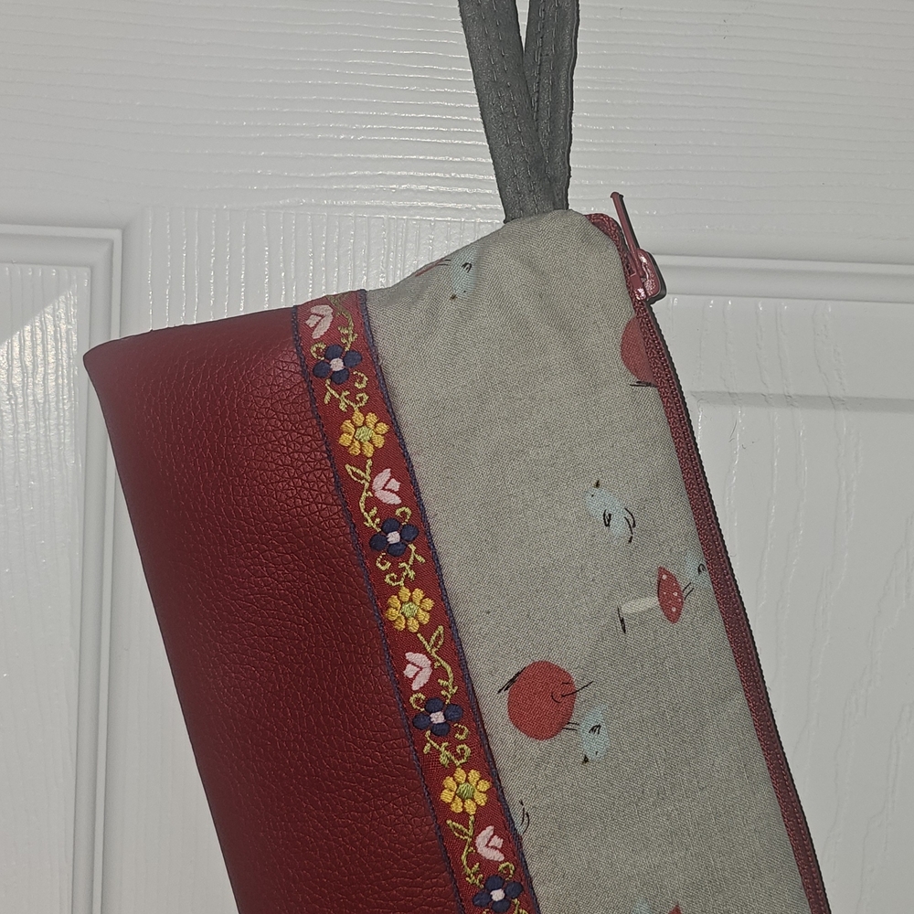 Red and Cream Women's Bag